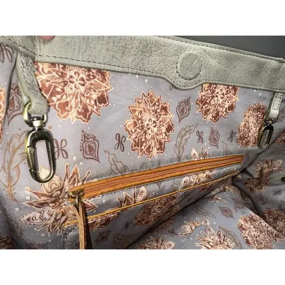 Hobo International Large Kingston Champagne Metallic Leather Tote Bag - Picture 14 of 16